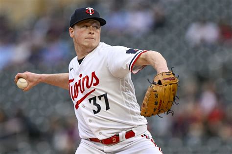 Twins waste Louie Varland’s strong start, fall 6-1 to Padres